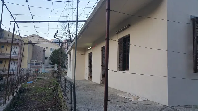 House for sale with a large plot in Dobrota, — photo 4